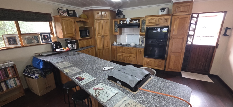 6 Bedroom Property for Sale in Dana Bay Western Cape